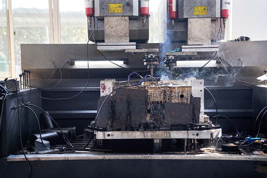 معدات المنتج